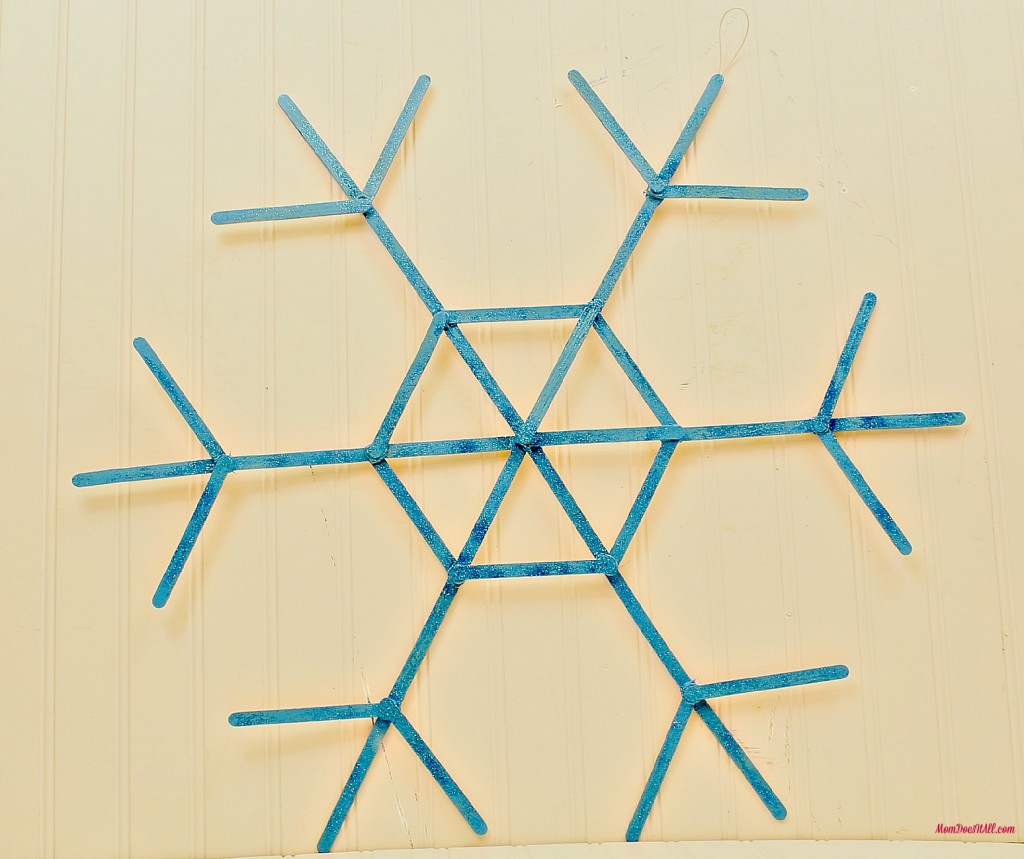 Popsicle Stick Snowflake Wreath 