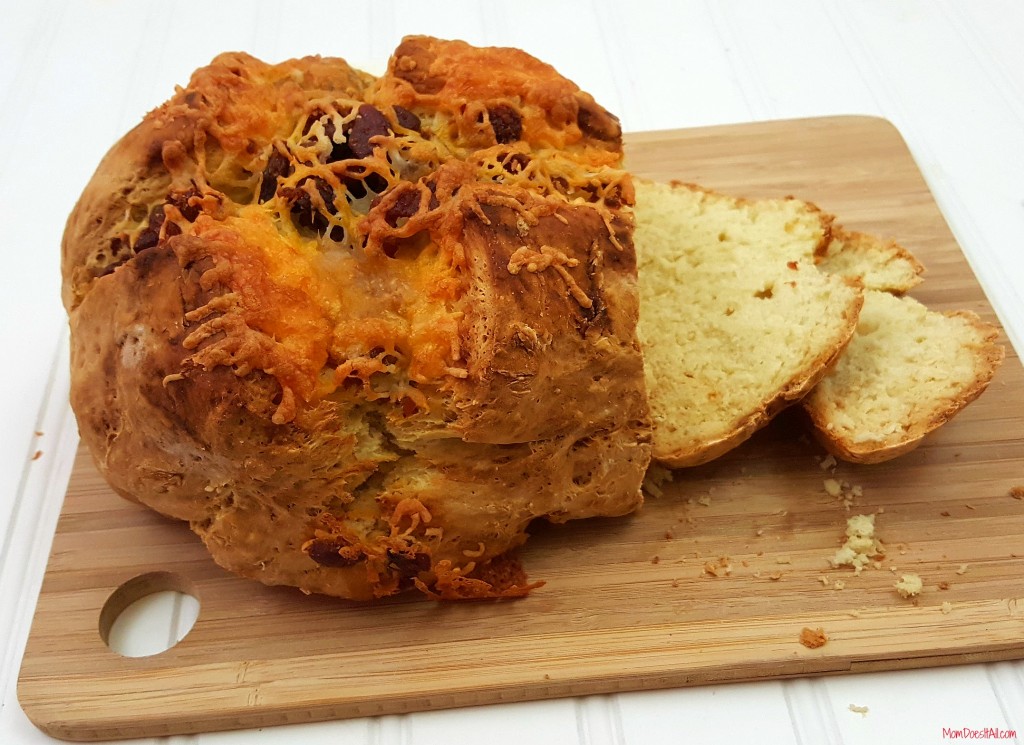 Cheesy Irish Soda Bread 
